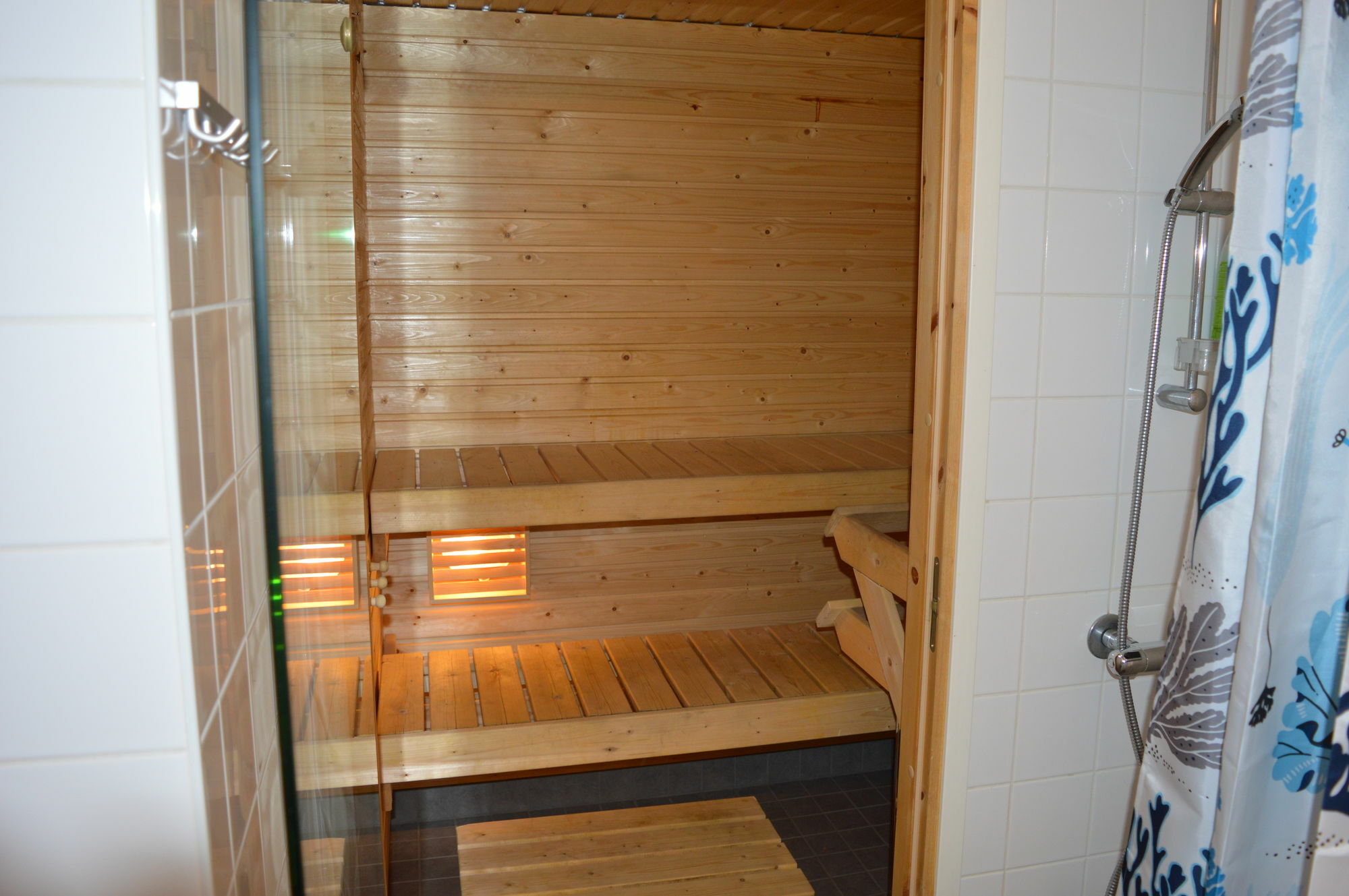 Helsinki Airport Suites Vantaa Dış mekan fotoğraf